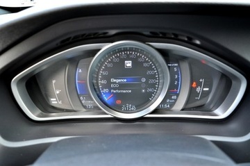 Volvo V40 II Hatchback 2.0 D2 DRIVE-E 120KM 2015 Volvo V40 R-Design Xenon Ledy Digital Alcantara, zdjęcie 27