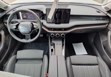 Skoda Superb IV Kombi 2.0 TSI 204KM 2025 Skoda Superb 2.0 TSI 204KM DSG LAURIN KLEMENT, dostepny od reki 2.0, zdjęcie 6