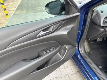Opel Insignia II Sports Tourer Facelifting 1.5 Diesel 122KM 2021 Opel Insignia 1,5 Automat 122KM Bogate, zdjęcie 15