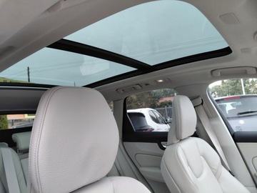 Volvo XC60 II 2023 Volvo XC 60 Lift mHEV Automat Kamera 360 Skora Panorama Radar 2.0 Benzyna, zdjęcie 17