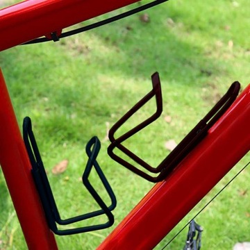 МЕТАЛЛИЧЕСКАЯ КОРЗИНА, ДЕРЖАТЕЛЬ ДЛЯ ВЕЛОСИПЕДНОЙ БУТЫЛКИ