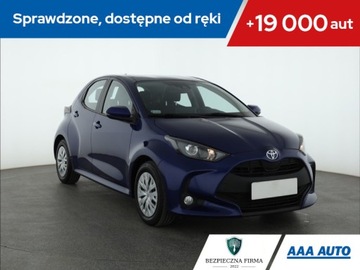 Toyota Yaris IV Hatchback 1.5 Dynamic Force 125KM 2022 Toyota Yaris 1.5 VVT-i, Salon Polska