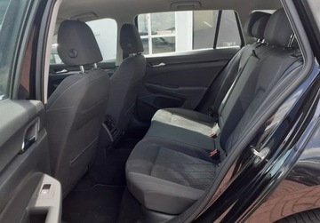 Volkswagen Golf VIII Variant 1.5 eTSI 150KM 2021 Volkswagen Golf Variant STYLE DSG 1.5 TSI 150KM Czujniki Tempomat LED, zdjęcie 14