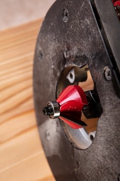 Frez kształtowy z łożyskiem 26.6x9.52 trzpień 6mm