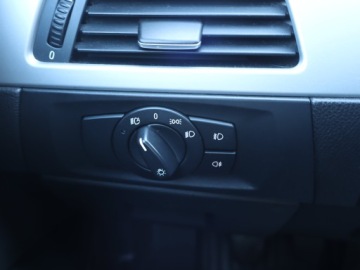 BMW Seria 3 E90-91-92-93 Touring E91 2.0 318d 122KM 2007 BMW 3 318 d, Navi, Xenon, Klima, Klimatronic, zdjęcie 16