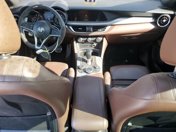 Alfa Romeo Stelvio SUV 2.0 Turbo 280KM 2018 Alfa Romeo Stelvio Ti Sport 2018 2.0l 2.0 Benzyna 280KM, zdjęcie 8