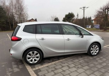 Opel Zafira C Tourer 1.4 Turbo ECOTEC 140KM 2012 Opel Zafira Opel Zafira Tourer 1.4 Turbo Business Innovation 1.4 Benzyna, zdjęcie 20