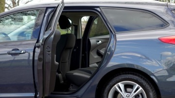 Ford Focus III Kombi 1.6 Duratec 125KM 2012 Focus . Klimatyzacja . . 2 x PDC . . Grzane Fotele , Szyby i Lusterka . ., zdjęcie 7