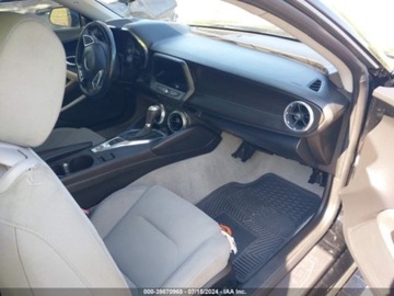 Chevrolet Camaro VI Coupe 6.2 455KM 2018 Chevrolet Camaro 2018 Chevrolet Camaro 2dr Cpe 1SS 6.2 Benzyna 455KM, zdjęcie 4