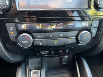 Nissan Qashqai II Crossover 1.2 DIG-T 115KM 2017 Nissan Qashqai 1.2 benzyna 115 KM 6 biegow panorama skora zarej w PL, zdjęcie 13