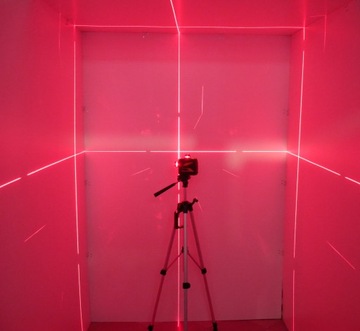 Laser wieloliniowy CROSS 3D Lamigo CZERWONY siatka 360 Samopoziomujący