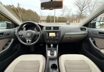 Volkswagen Jetta VI Sedan 1.4 TSI 122KM 2012 Volkswagen Jetta Volkswagen Jetta 1.4 TSI Highline Perfectline DSG 1.4, zdjęcie 17