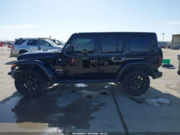 Jeep Wrangler IV 2022 Jeep Wrangler UNLIMITED SAHARA 4X4, 2022r., 4x4, 2.0L 2.0 Hybryda Plug-in, zdjęcie 5