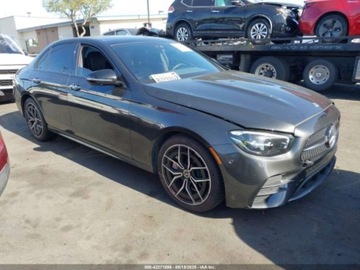 Mercedes Klasa E W213 2022 Mercedes-Benz Klasa E 350 2022 2.0l 2.0 Benzyna 255KM, zdjęcie 6