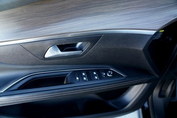 Peugeot 5008 II Crossover Facelifting 2.0 BlueHDi 177KM 2023 Peugeot 5008 GT kamera Skora adc Nawi PANORAMA bli, zdjęcie 13