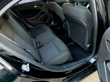 Mercedes Klasa A W176 2013 Mercedes A180 1,6 benz 120KM, zdjęcie 20