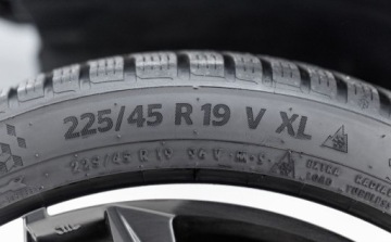 Toyota C-HR I Crossover Facelifting 2.0 Hybrid Dynamic Force 184KM 2023 Toyota C-HR 2.0 Hybrid GR Sport 2.0 Hybryda 184KM, zdjęcie 9