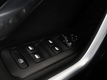 Peugeot 2008 I SUV Facelifting 1.2 PureTech 110KM 2017 Peugeot 2008 1.2 Automat Crossway Panorama Navi, zdjęcie 33