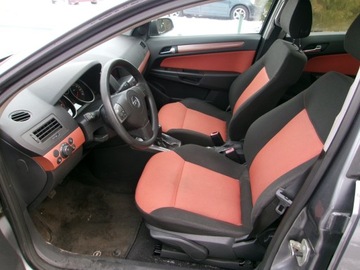 Opel Astra H Hatchback 5d 1.4 TWINPORT ecoFLEX 90KM 2005 Opel Astra 1.4, zdjęcie 4