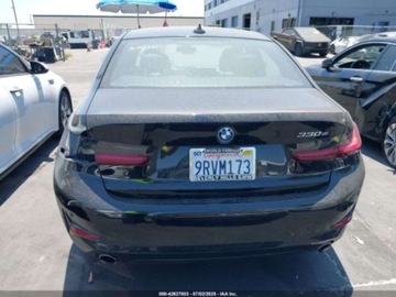 BMW Seria 3 G20-G21 2022 BMW Seria 3 330E 2022 2.0l 2.0 Hybryda 180KM, zdjęcie 4