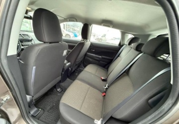 Mitsubishi ASX I SUV Facelifting 1.6 117KM 2015 Mitsubishi ASX 1.6 PB 117KM Invite Salon PL Serwis ASO Gwarancja Climatron, zdjęcie 9