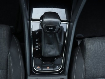 Skoda Karoq Crossover 1.6 TDI 115KM 2019 Skoda Karoq 1.6 TDI, Salon Polska, 1. Właściciel, zdjęcie 17
