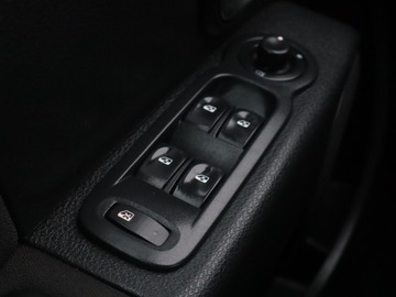 Renault Modus Hatchback 1.2 TCE 101KM 2007 Renault Modus 1.2 TCe, HAK, Klima,ALU, El. szyby, zdjęcie 15