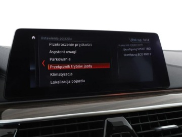 BMW Seria 5 G30-G31 Touring 520d 190KM 2019 BMW 520 Automat Luxury Line Nawigacja Tempomat, zdjęcie 25