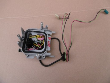 DRŽÁK MĚNIČE XENON PRAVÝ BMW E46 SEDAN KOMBI COUPE COMPACT FACELIFT