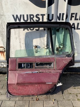 DVEŘE ZADNÍ PRAVÉ CADILLAC DEVILLE 1992