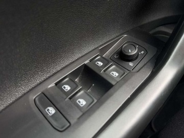 Volkswagen Taigo 1.0 TSI 110KM 2023 Volkswagen Taigo DSG Front Assist Cyfrowe zegary LED App-Connect Asystent, zdjęcie 21