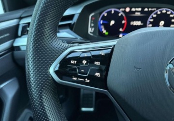 Volkswagen Arteon Fastback Facelifting 2.0 TDI 200KM 2022 Volkswagen Arteon Shooting Brake R-Line 2.0TDI 200KM DSG 4Motion Hak Panor, zdjęcie 18