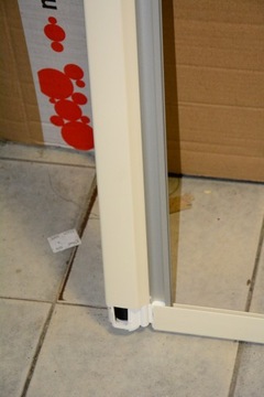 Рулонные шторы Dometic DB1R с москитной сеткой 880 x 530