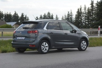 Citroen C4 Picasso II Picasso 1.6 BlueHDi 120KM 2016 Citroen C4 Picasso 1.6HDI nawi kamera nawiew tył, zdjęcie 9