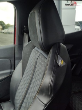 Peugeot 3008 II Plug-In Hybrid Facelifting 1.6 HYBRID 225KM 2021 Peugeot 3008 1.6 HYBRID 225 KM Automat Wersja Road Trip FVAT 23 1.6 225KM, zdjęcie 28