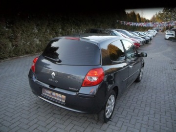 Renault Clio III Hatchback 5d 1.5 dCi 86KM 2006 Renault Clio klima Stan b.dobry bez rdzy i korozji, zdjęcie 4