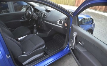 Renault Clio III Hatchback 5d 1.6 i 16V 88KM 2005 Renault Clio Renault Clio 1.6 16V Exception 1.6 BenzynaLPG 88KM, zdjęcie 6