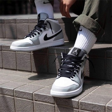 BUTY SPORTOWE NIKE AIR JORDAN 1 RETRO MID LIGHT SMOKE GREY SZARE BIAŁE R 43