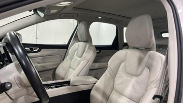 Volvo XC60 II 2022 Volvo XC 60 B5 D AWD Plus Bright hak, zdjęcie 9
