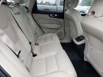 Volvo XC60 II 2023 Volvo XC 60 Ultimate 2023 2.0l 2.0 Benzyna 247KM, zdjęcie 11
