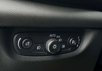 Opel Insignia II Sports Tourer 1.5 Turbo 165KM 2017 Opel Insignia 1.5 T 165KM AUTOMAT GWARANCJA bezwypadkowa zarejestrowana, zdjęcie 31