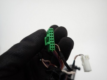 МНОГОФУНКЦИОНАЛЬНОЕ УПРАВЛЕНИЕ НА РУЛЕ VOLVO V40 II 16