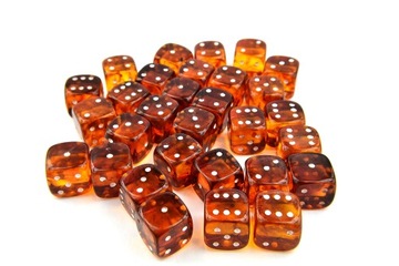 ЯНТАРНЫЕ ИГРОВЫЕ КОСТИ