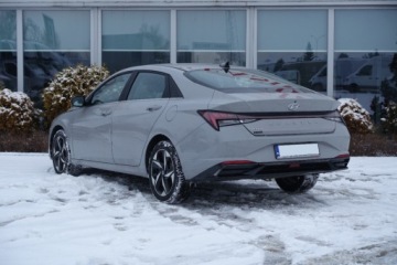 Hyundai Elantra VII Sedan 1.6 MPI 123KM 2023 Hyundai Elantra Bezwypadek Kamera Klima 2stref Tempomat AndroidCarPlay, zdjęcie 4