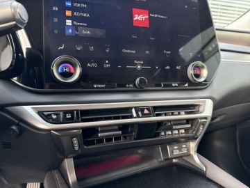 Lexus RX V 2.5 450h+ 309KM 2025 Lexus RX 450h+ Omotenashi IV (2015-2020) RX 450h+, zdjęcie 23