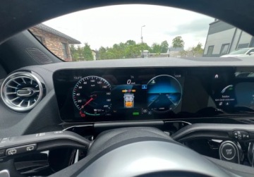 Mercedes EQA SUV 250 190KM 2021 Mercedes-Benz EQA Kamera Wirtualny kokpit Nawigacja Elektryczny 190KM, zdjęcie 16