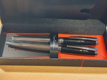 НАБОР РУЧКИ И ШАРИКОВОЙ РУЧКИ PIERRE CARDIN, НОВЫЙ