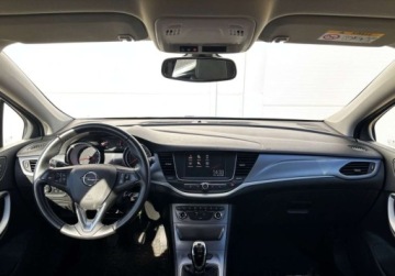 Opel Astra K Hatchback 5d 1.4 Turbo 125KM 2018 Opel Astra 1.4 T 125KM MT6 Enjoy Salon PL FV23 1.4 Benzyna 125KM, zdjęcie 9