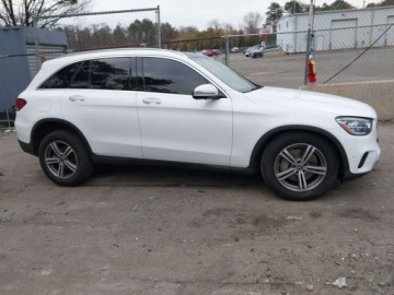 Mercedes GLC C253 2021 Mercedes-Benz GLC 2021 MERCEDES-BENZ GLC 300 4MATIC SUV 2.0 Benzyna 255KM, zdjęcie 7