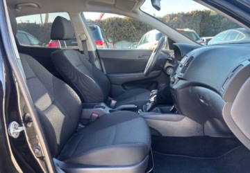 Hyundai i30 I CW Facelifting 1.4 DOHC 109KM 2011 Hyundai i30 Niski Przebieg 1.4 Benzyna 109KM, zdjęcie 11